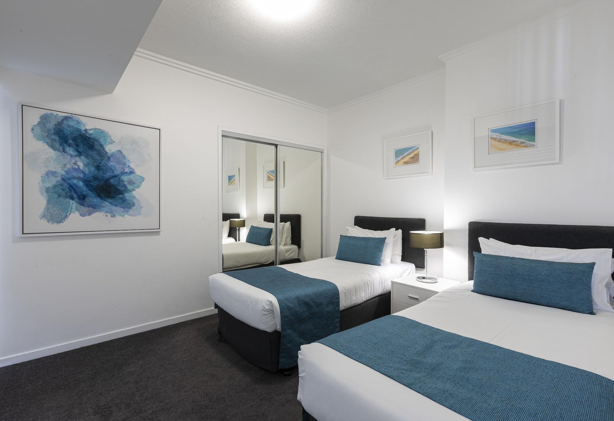 Ocean Pacific Resort - Official Broadbeach Eksteriør billede