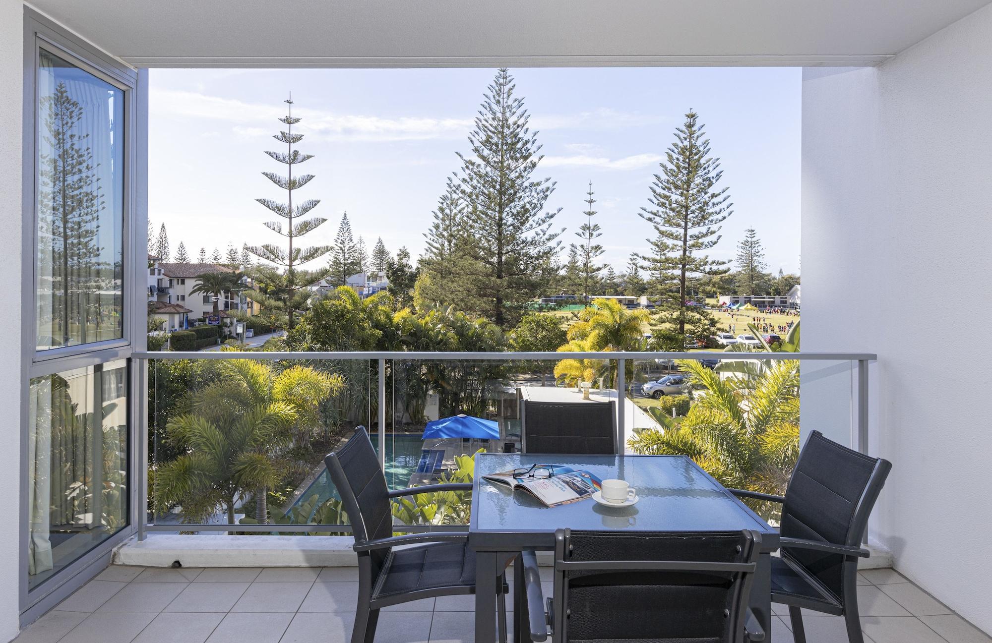 Ocean Pacific Resort - Official Broadbeach Eksteriør billede